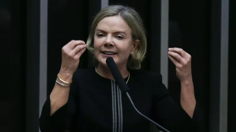 "São chocantes as revelações dos interrogatórios no STF", postou a ministra Gleisi Hoffman
